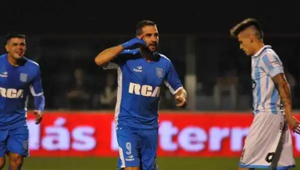 Racing armó una fiesta de goles en Rafaela