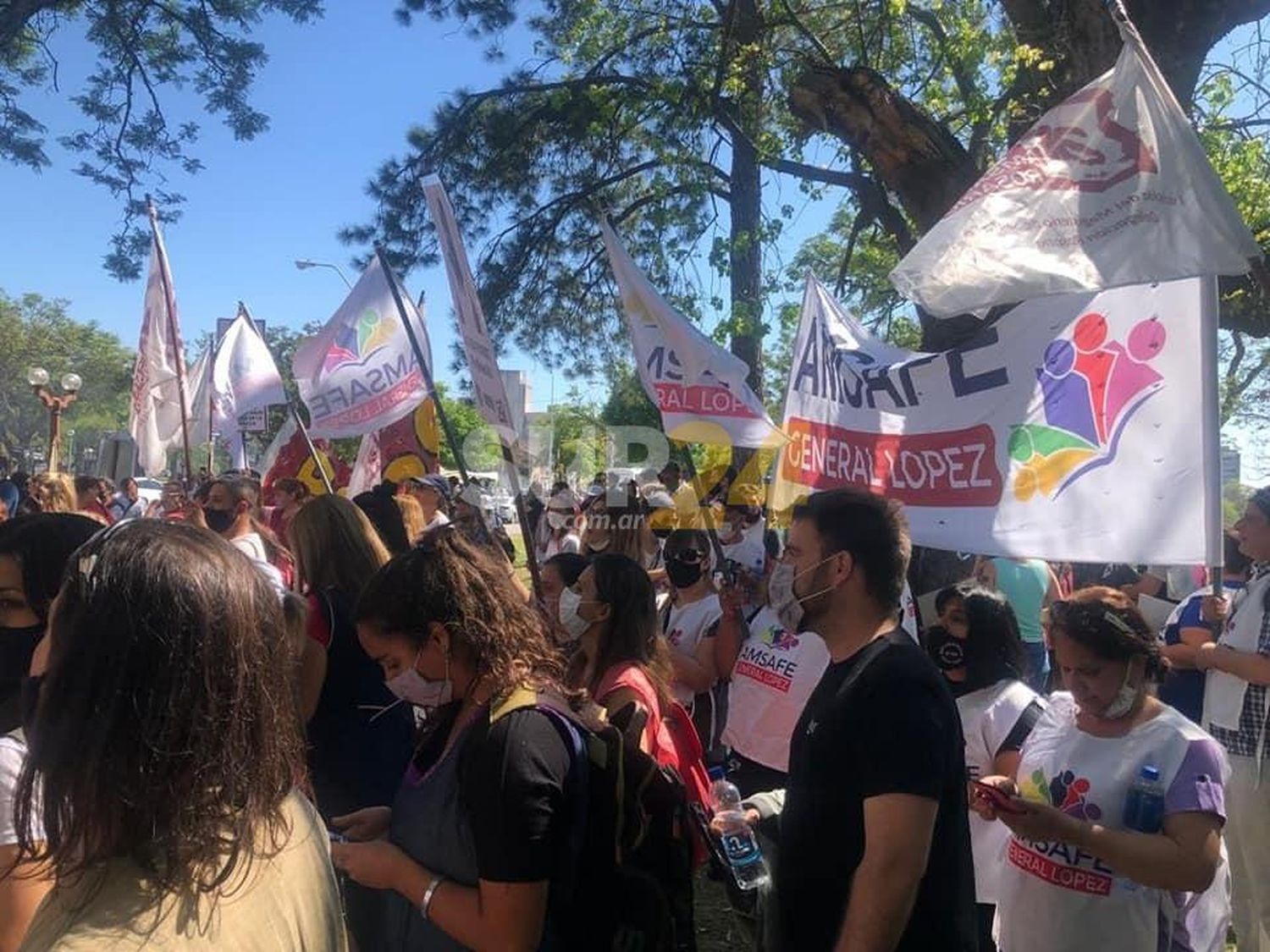 Docentes de la región en la protesta: “Se intimará al gobierno si no nos convocan”