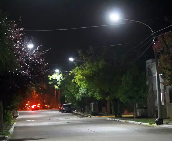 Se conocieron cuáles serán las calles a las que la Municipalidad le pondrá luces led
