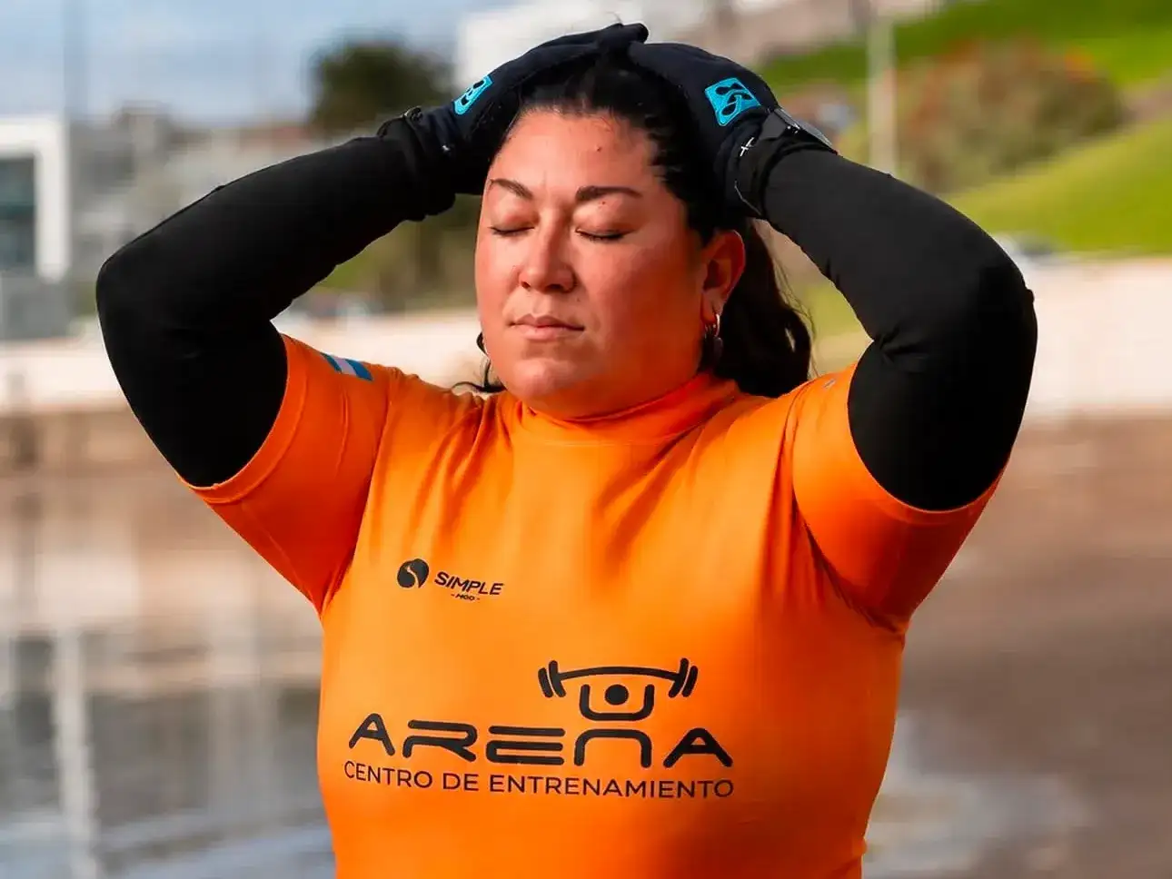 Florencia Santillán, una historia de resiliencia que busca llegar al Mundial de surf adaptado