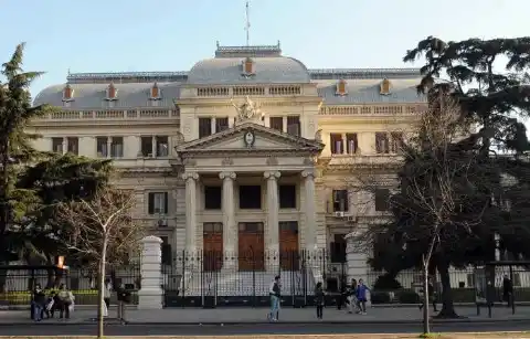 Firman convenio para que trabajadores de la Legislatura puedan terminar estudios secundarios