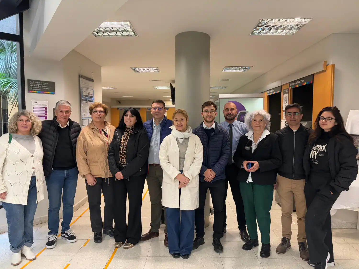 Expusieron las fotografías ganadoras del Concurso Fotográfico del Concejo Municipal en el Banco Credicoop