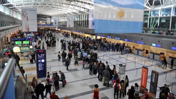 Se presentó un proyecto de ley para facilitar el retorno de argentinos en el exterior