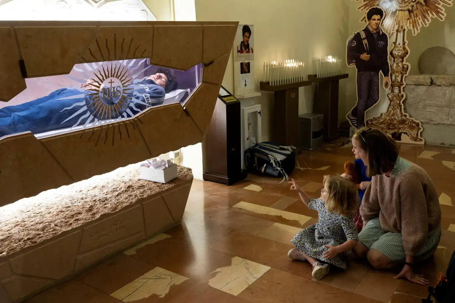 TRAS LA MUERTE DEL PAPA FRANCISCO: El Vaticano pospone la canonización del beato «influencer» Carlo Acutis