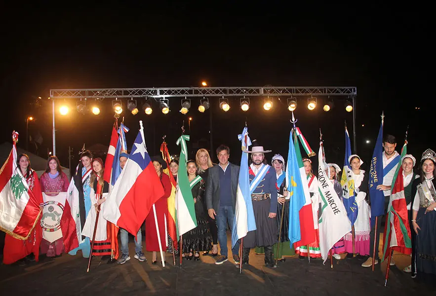Feria de colectividades: salón de arte
