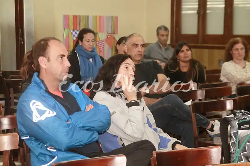 Las autoridades de mesa se mostraron preparadas y seguras