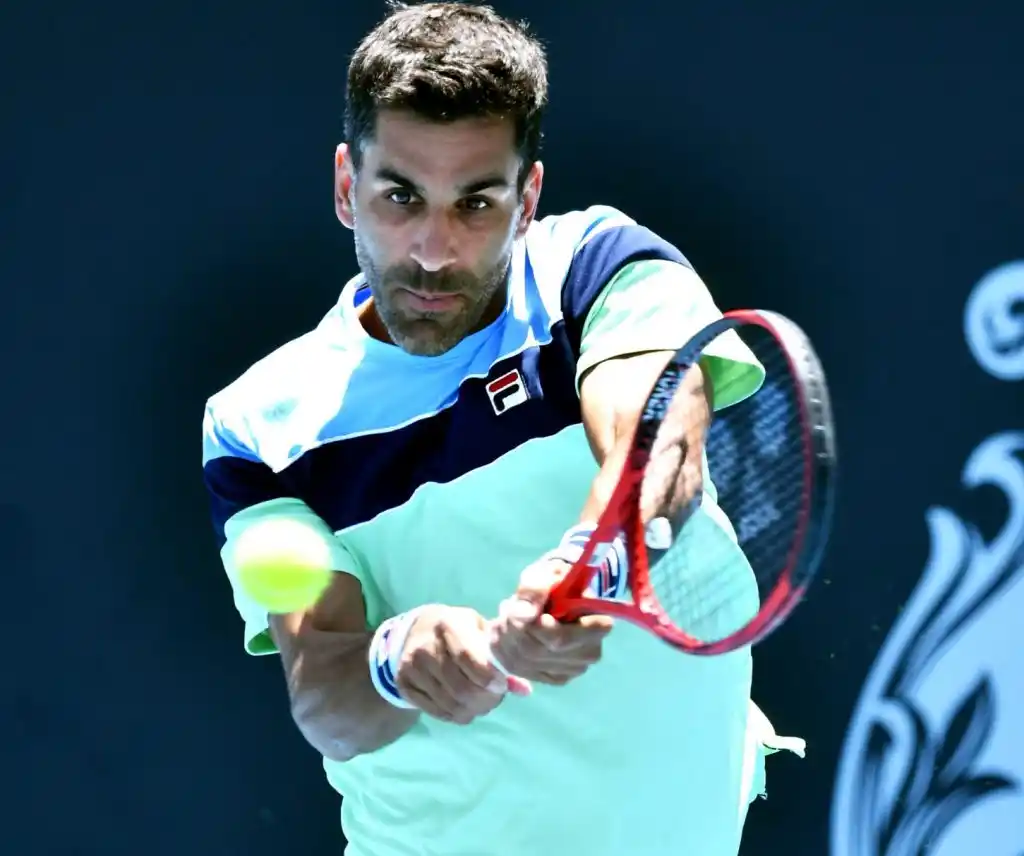 "Machi" González avanzó a semifinales en Stuttgart