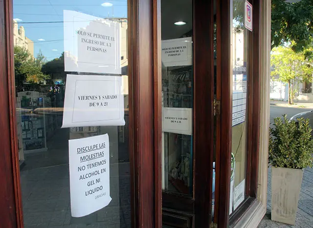 Limitarán el horario de atención al público en los comercios