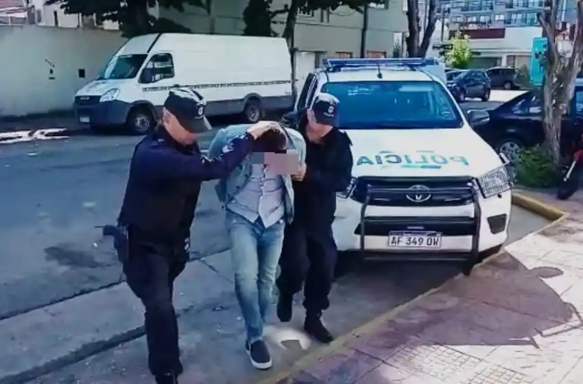 Las hizo todas: chocó una moto, quiso escapar, se negó a alcoholemia y buscó “coimear” a la Policía