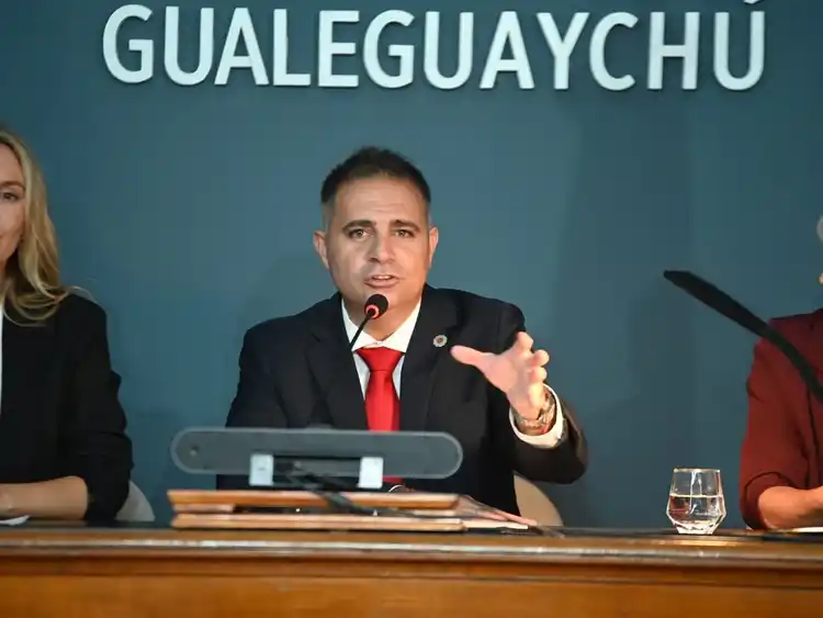 Con anuncios de nuevas obras y un balance de gestión, Davico inauguró el 43° período de Sesiones Ordinarias