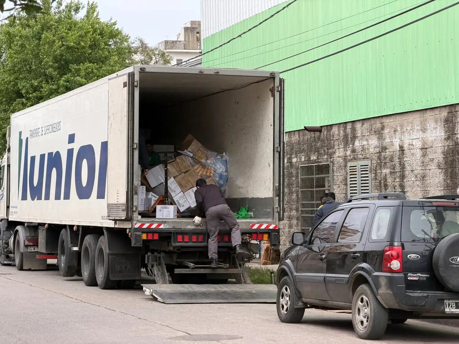 cierre vea camión carga mercadería