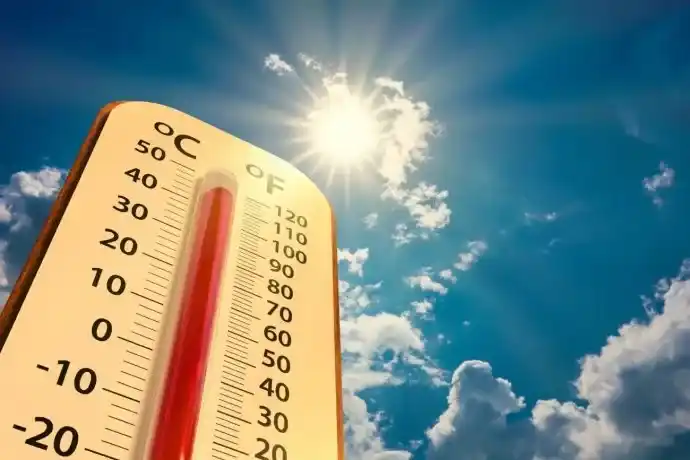 Jornada calurosa que superó los 40° de sensación térmica en el país este mediodía.