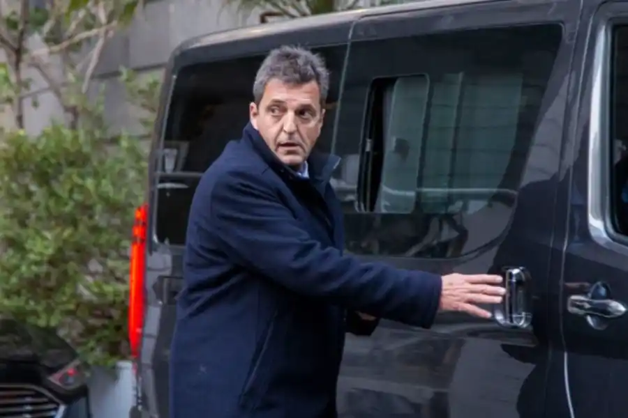 Vencen US$ 2.700 millones con el FMI y Massa define la estrategia para no caer en default