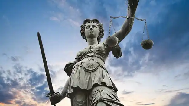 Más mujeres en la Justicia, más y mejor República