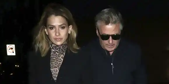 Alec Baldwin le da la bienvenida a su sexto hijo