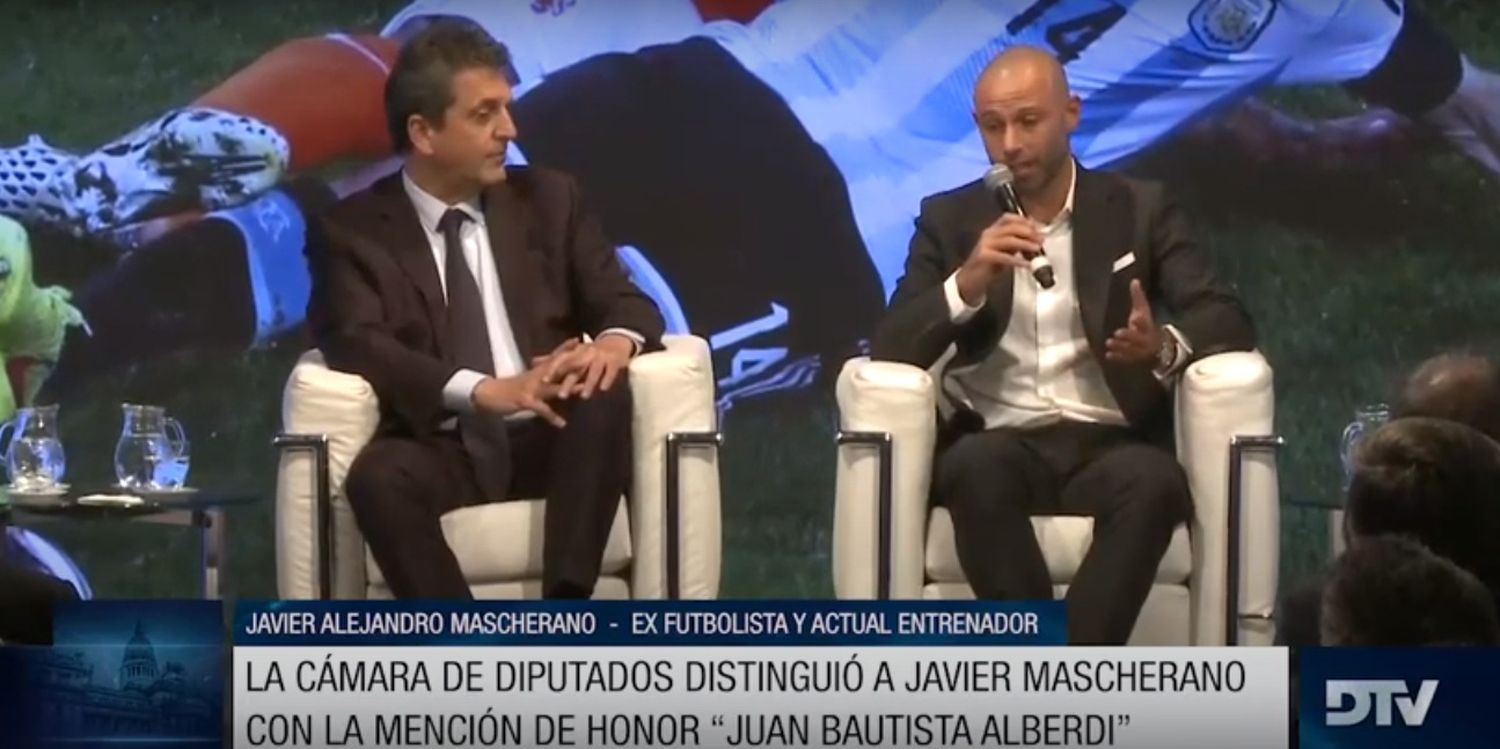 Javier Mascherano fue distinguido con la mención "Juan Bautista Alberdi" en la Cámara de Diputados