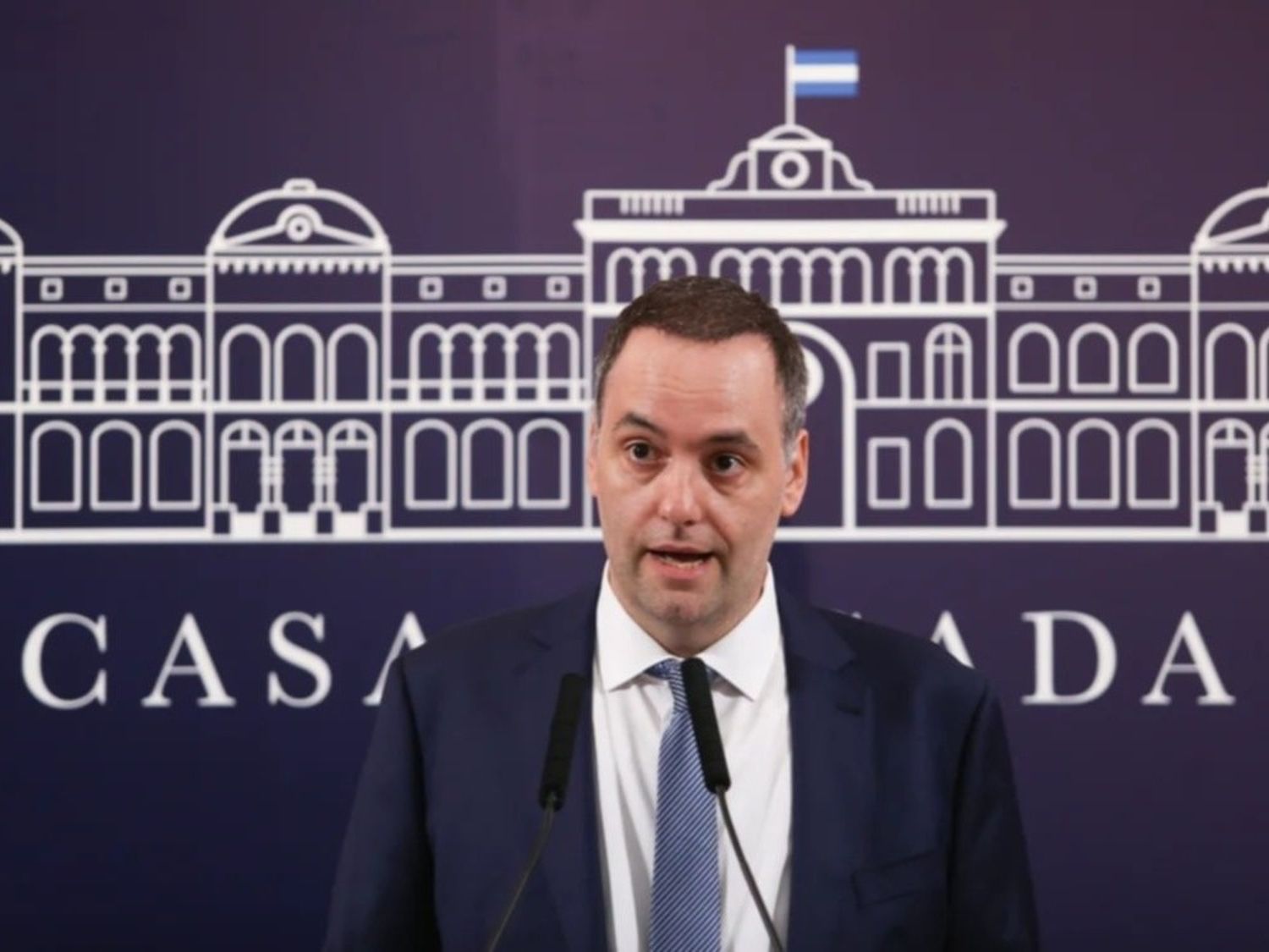 Adorni sostuvo que Villarruel “no forma parte” del proyecto