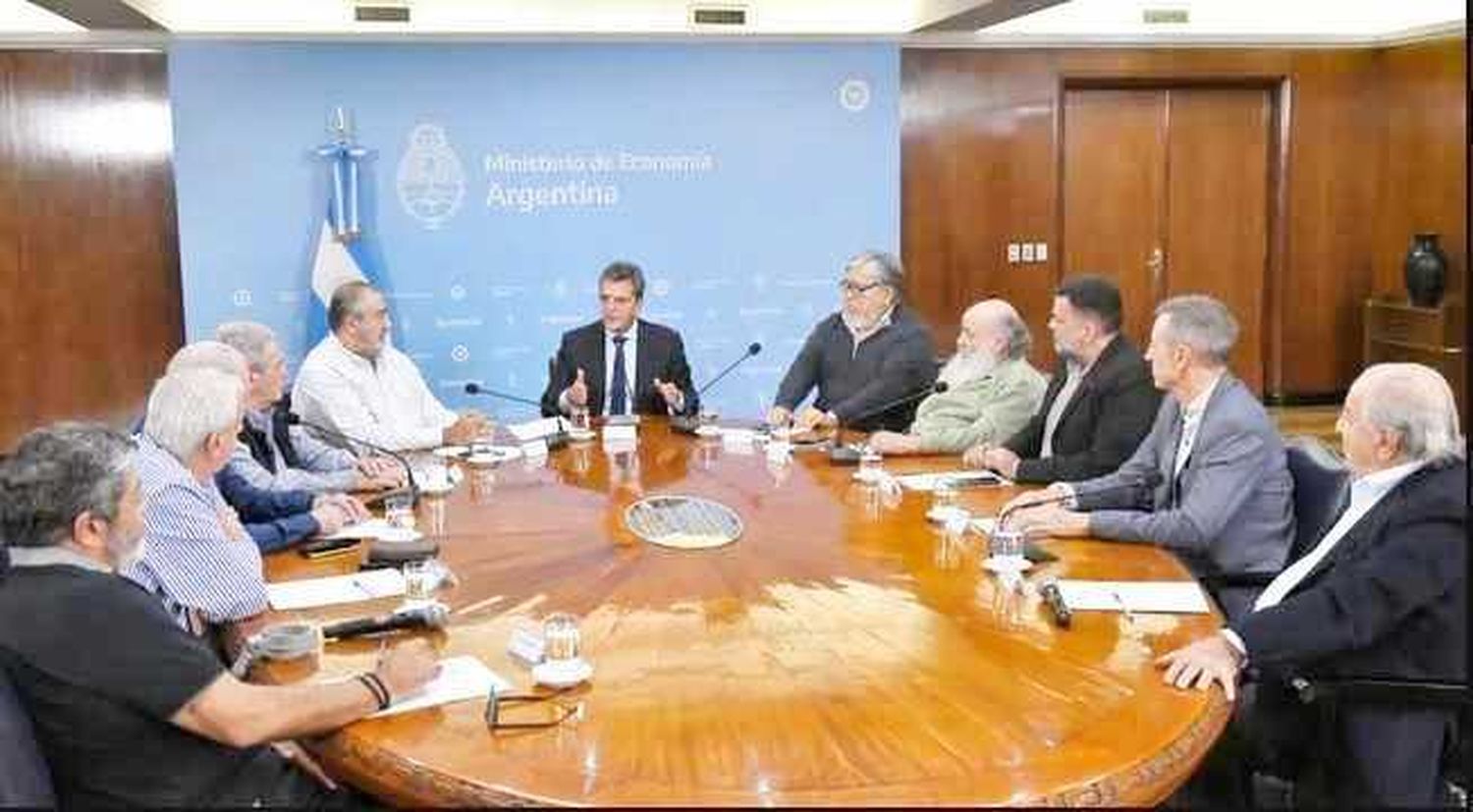 Reunión clave en Economía para tratar 
modificaciones al impuesto a las ganancias