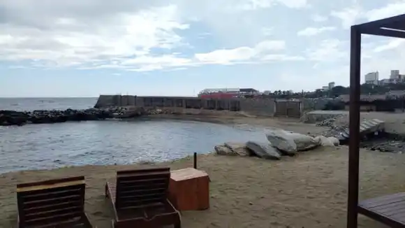 Hallan cuerpo sin vida de una mujer en playa de Catia la Mar