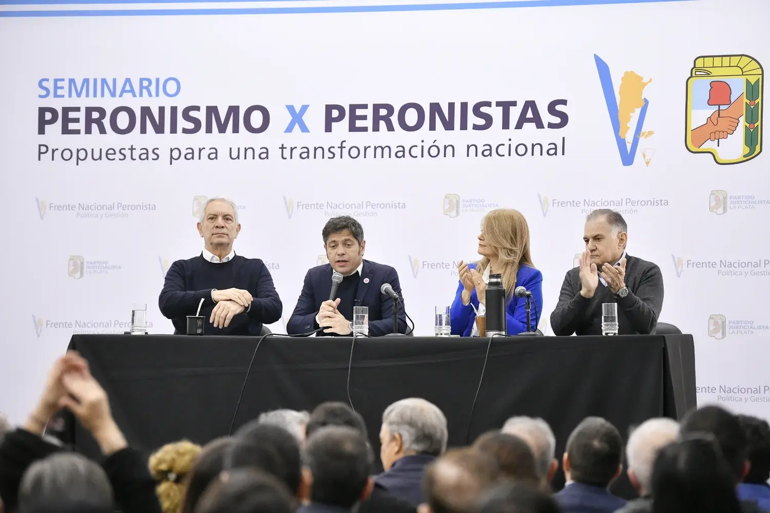 "En un mundo que está atravesado profundas transformaciones y disputas globales", dijo Kicillof.