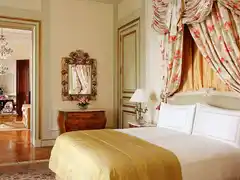 ¿Cómo es la suite presidencial donde se hospeda De Niro?