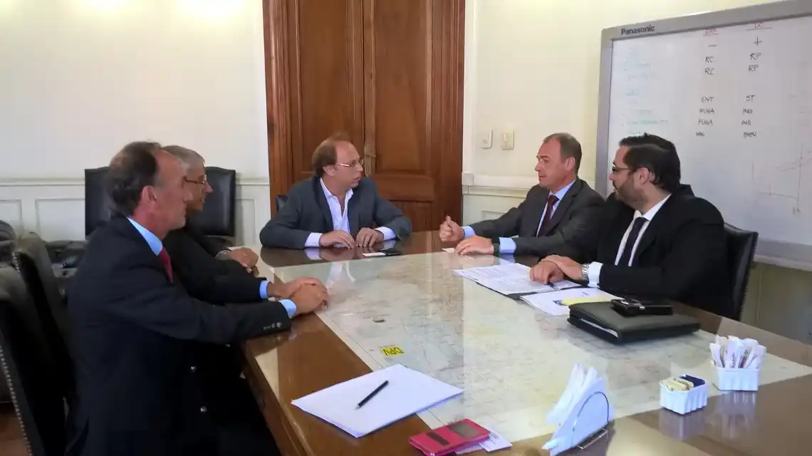 La provincia e instituciones analizaron tributos