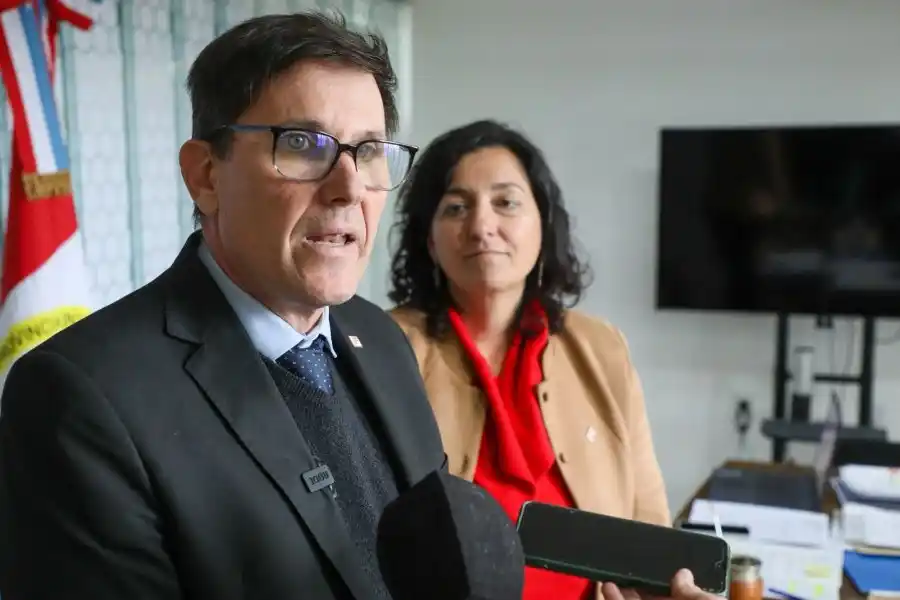 “Queremos que cada estudiante tenga su propio libro