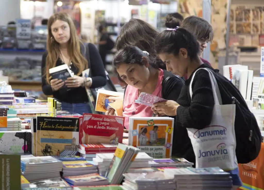 A sala llena, comenzó la Feria del Libro de Buenos Aires