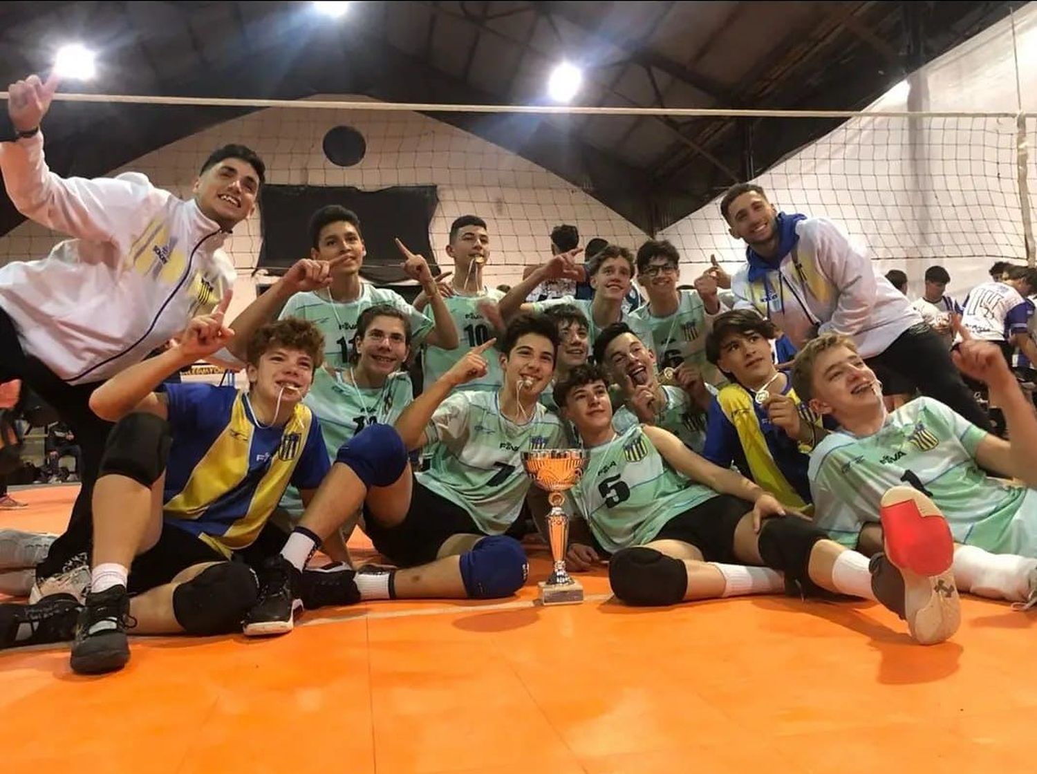 Paracao se quedó con el título de la Liga Sub 16 en mujeres y varones