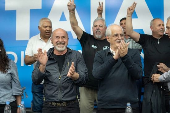 36 municipios bonaerenses resistieron la ola violeta y votaron a Fuerza Patria: los resultados distrito por distrito