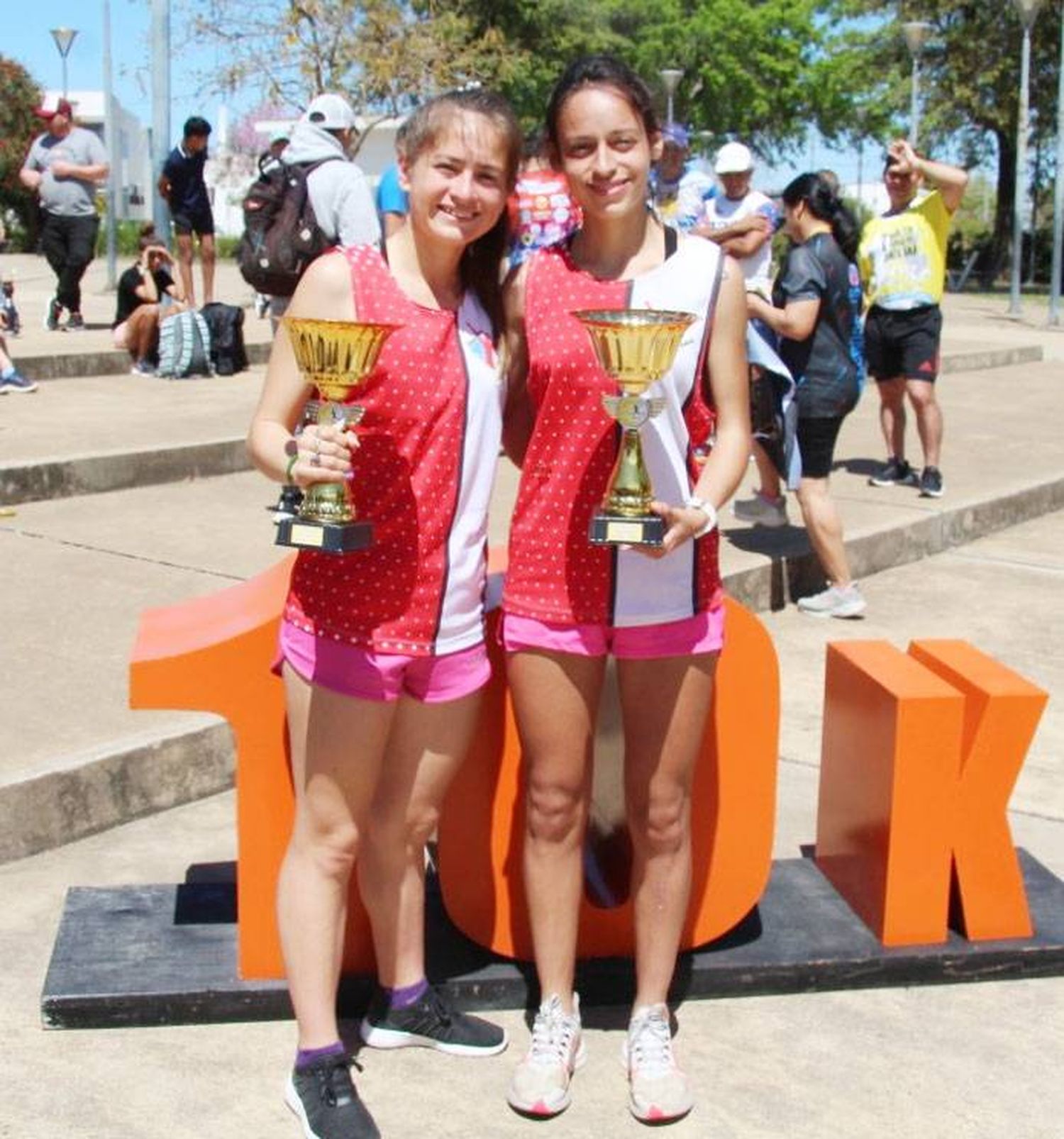 Las atletas Greta Victoria Rodríguez y Ximena Simeone correrán en Brasil 