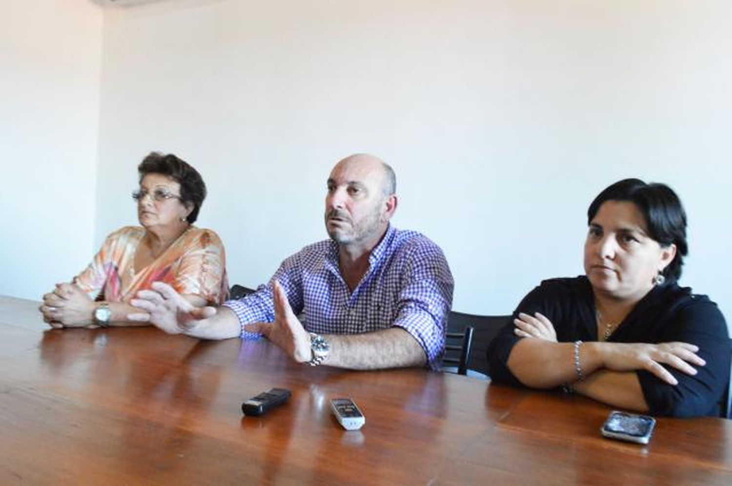 De La Rosa se comprometió a solucionar el arancelamiento de 40 trabajadores