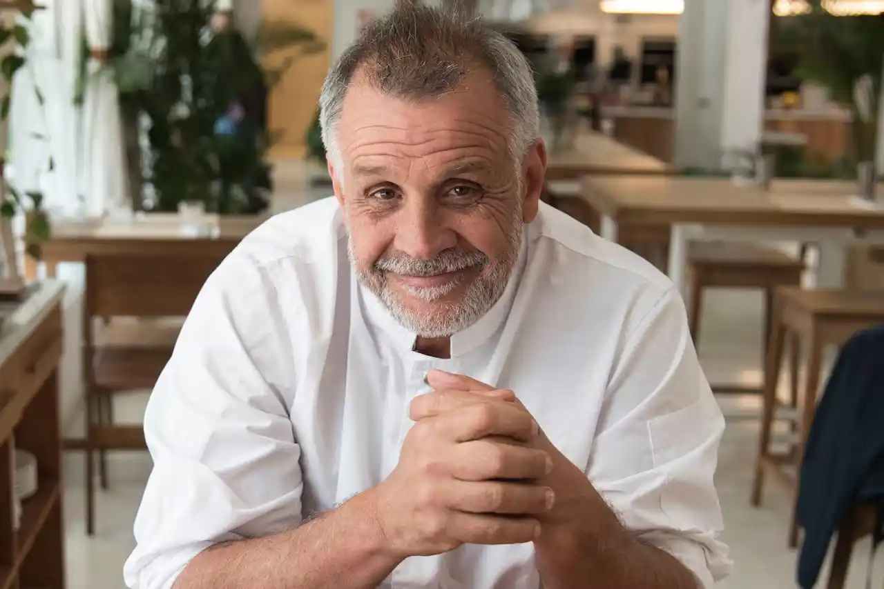 Según detalló el comunicado, Petersen presenta un “cuadro de falla multiorgánica”.