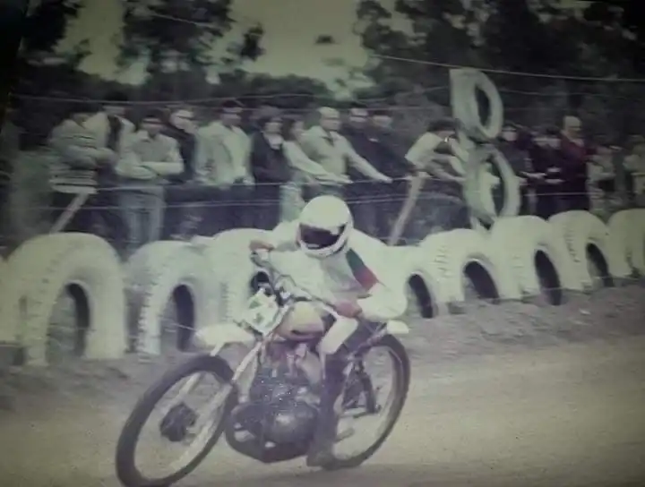 En el Día Nacional del Motociclista, Montejo compartió sus recuerdos en Facebook