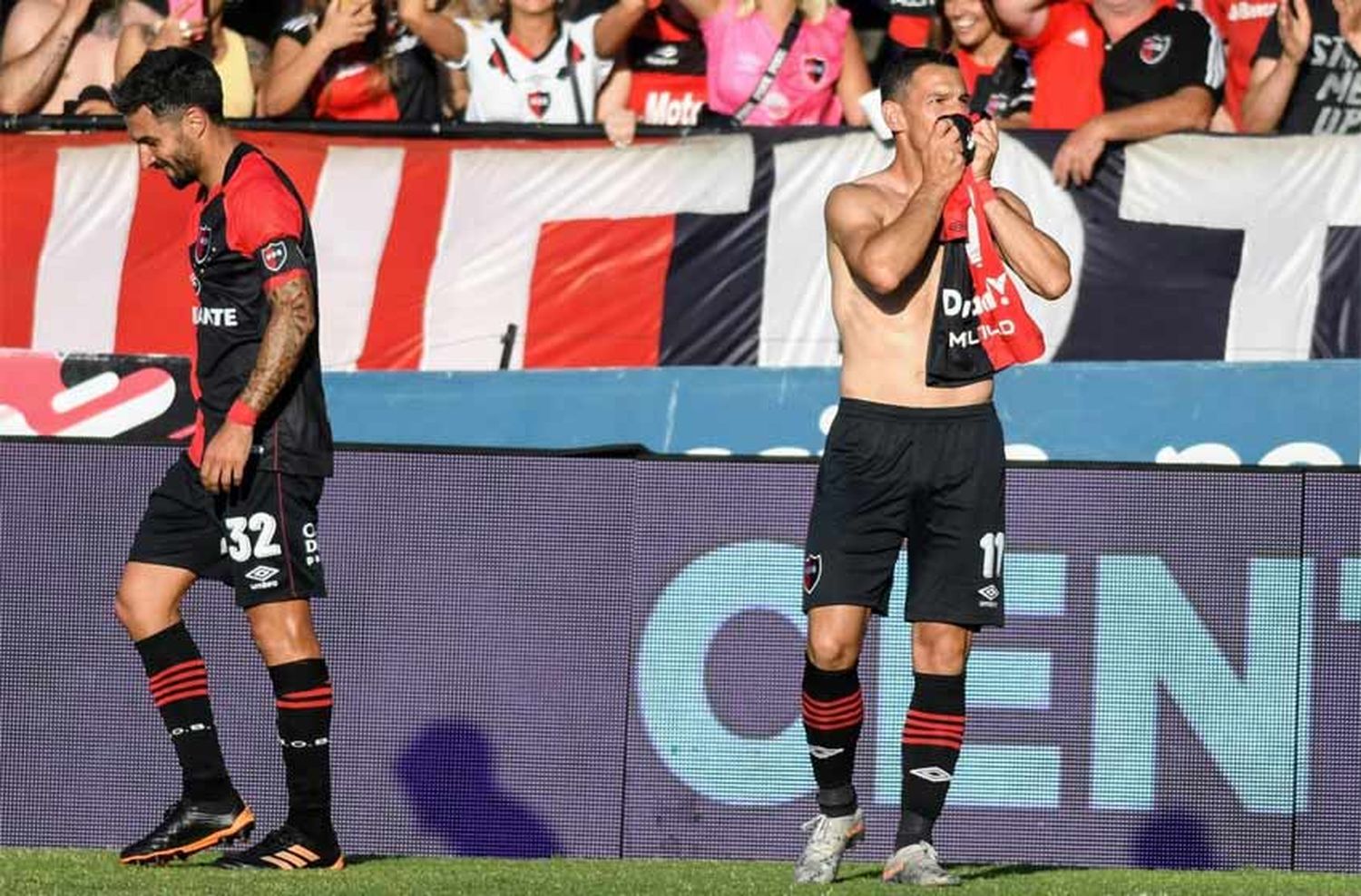 Por un golazo de tiro libre de Maxi Rodríguez, Newells se recuperó y venció a Central Córdoba de Santiago del Estero