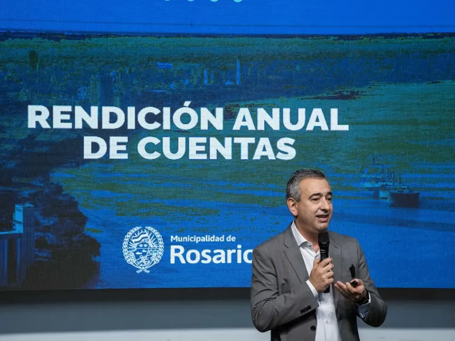 Javkin se sumó al reclamo de reparto más justo de recursos federales