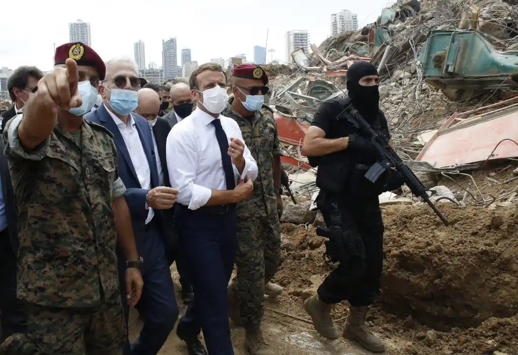 Crecen la indignación y los pedidos de cambios tras las explosiones en Beirut