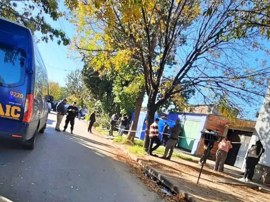 Nuevo crimen en Rosario: asesinaron a una joven de 25 años en la zona oeste