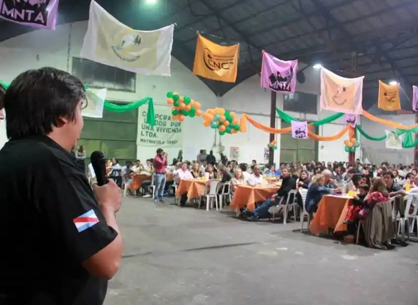 Cooperativas de Gualeguaychú se movilizan en apoyo a Scioli