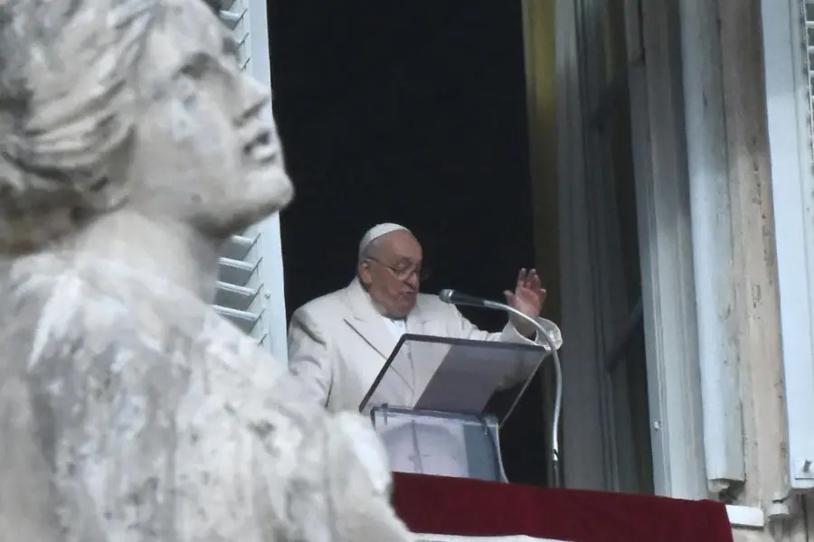 Día de la Virgen: Francisco destacó "la fidelidad en las cosas sencillas"