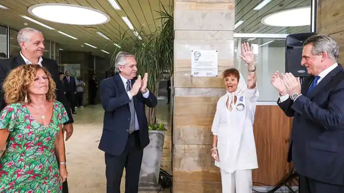 El autoritarismo de los pañuelos blancos