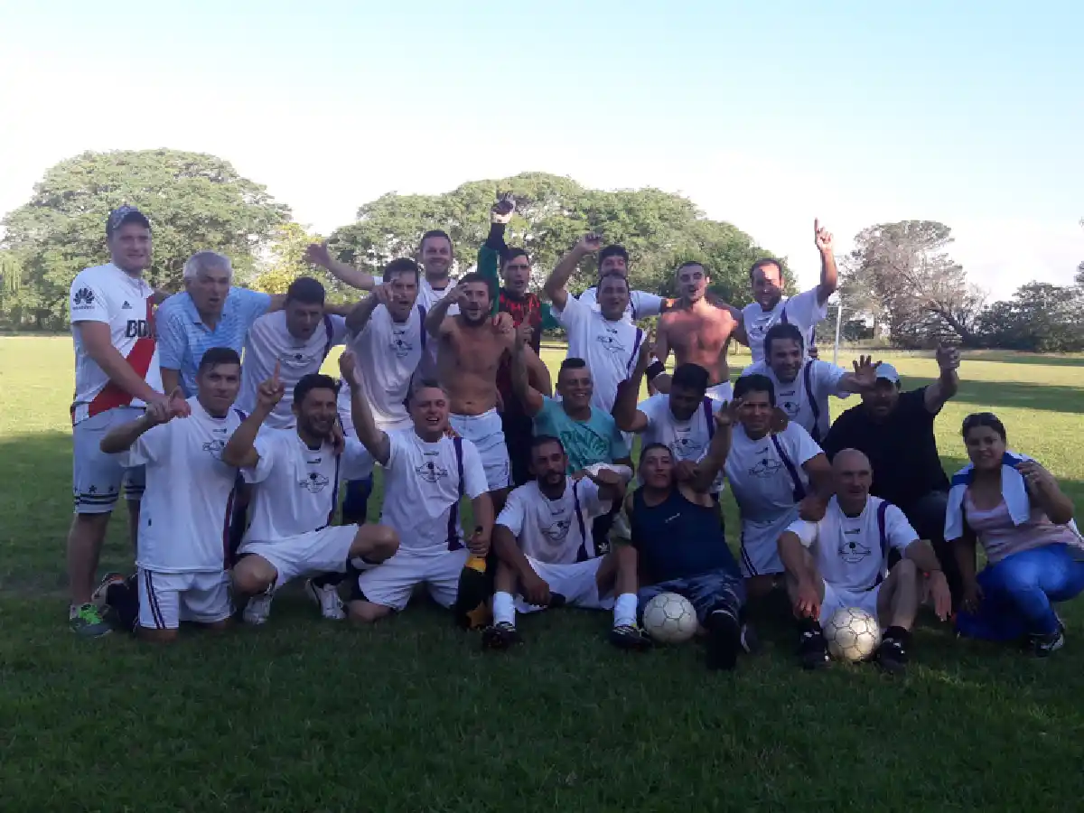 Placeres gritó campeón 
