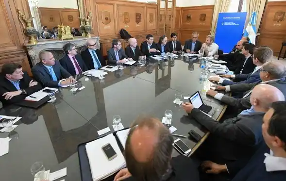 Presupuesto 2019: El Gobierno nacional recibió a 19 ministros de Economía