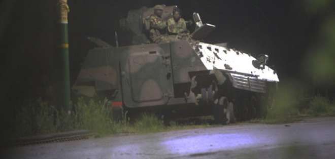Militares de Zimbabwe niegan golpe