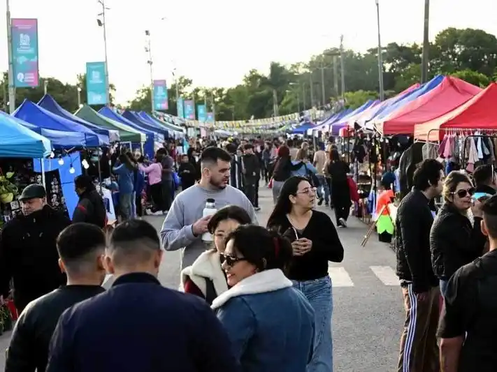 Exposiciones, música y disfrute de las 
familias en el Festival de Emprendedores