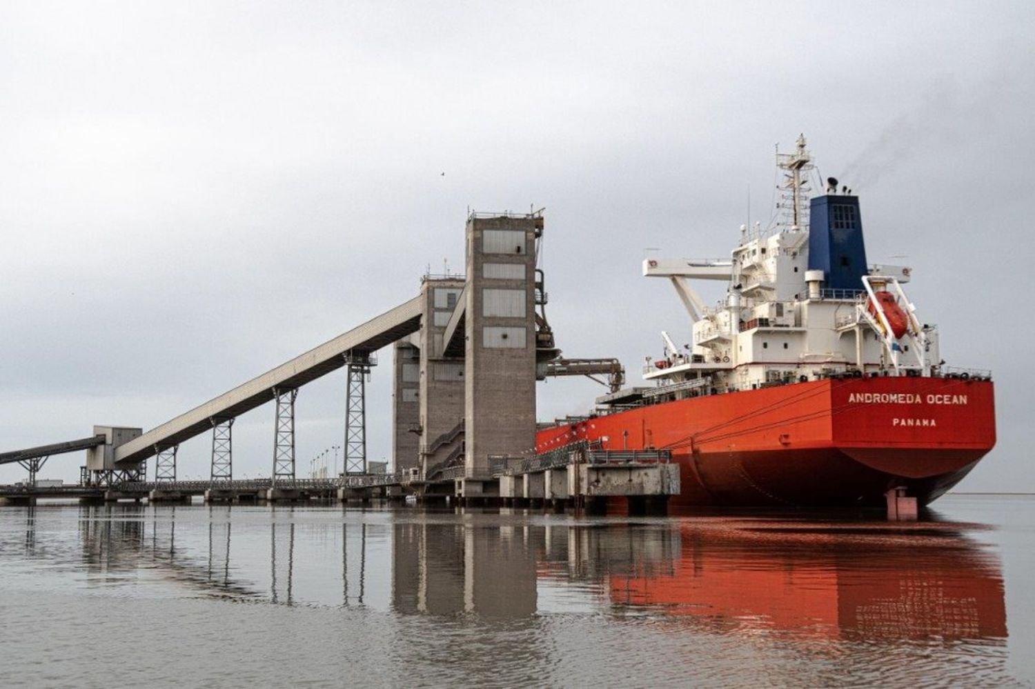 Cuáles son las obras que llegan a los puertos de Bahía Blanca y Coronel Rosales