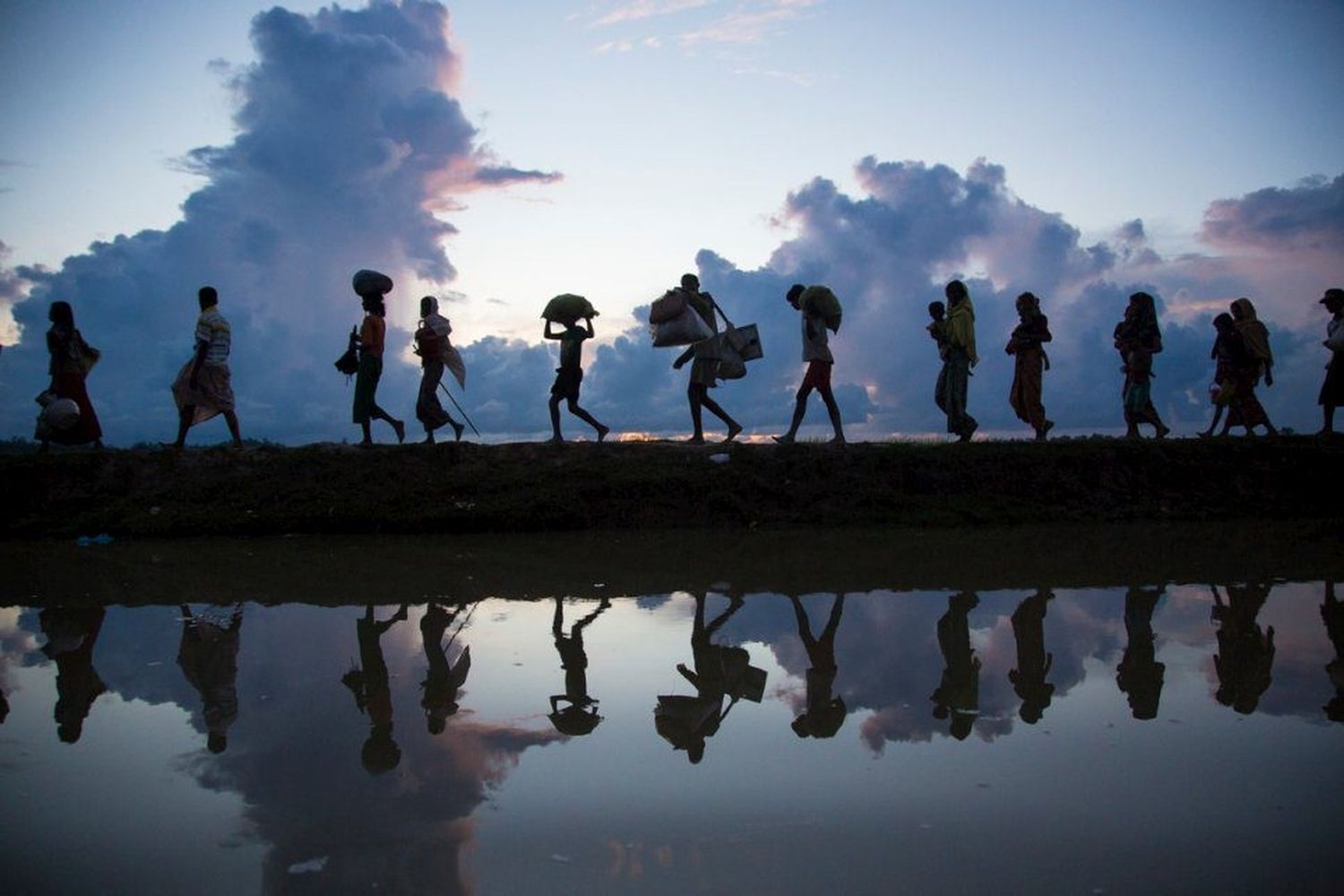 MIGRANTES VENEZOLANAS, ganan poco y trabajan mucho