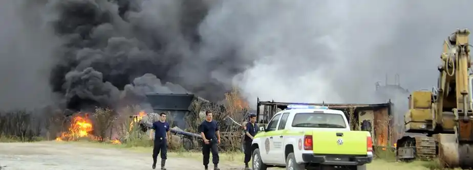 Un incendio en el Cerro de la Virgen afectó a más  de mil hectáreas 