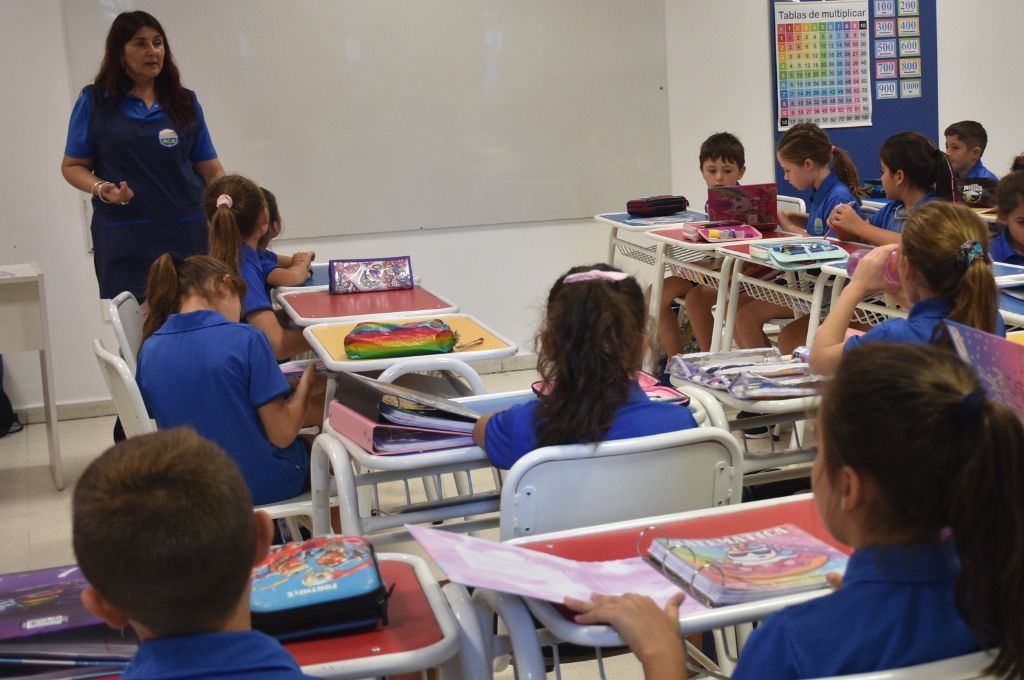 Sadop aceptó la oferta del gobierno y será normal el dictado de clases