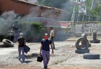 Operarios de Tandilceram ingresaron a la fábrica